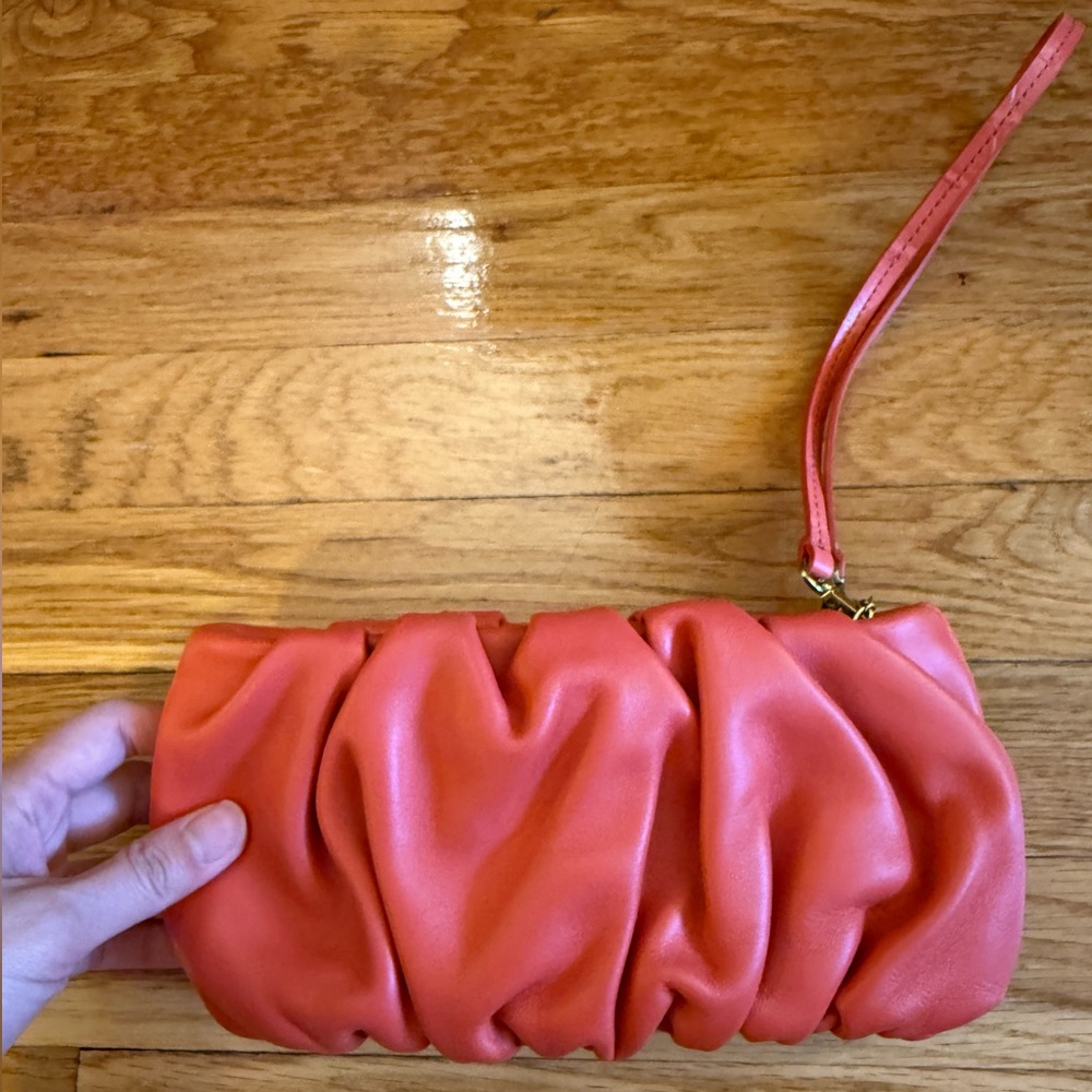 Staud bean clutch blood orange